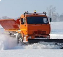 清雪车清扫道路